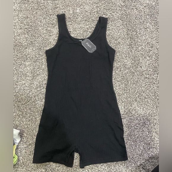 Soly Hux Short Jumpsuit - Picture 1 of 2